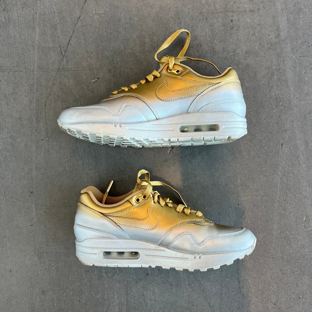 Vintage Y2K Nike Air Max 1 LX Metallic Gold Platinum Running Sneakers Womens 8.5